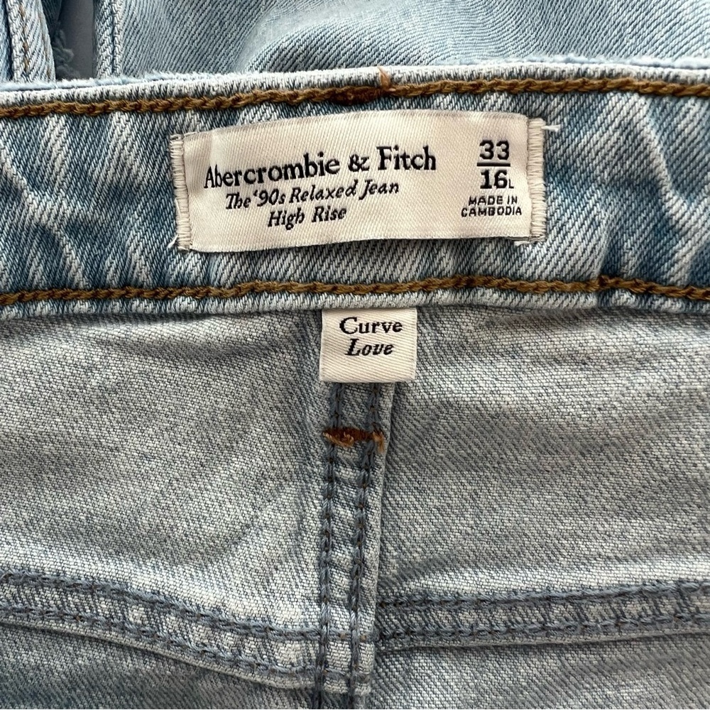 Abercrombie The 90's Relaxed Jean High Rise Curve Love 33/16 L - Picture 8 of 9